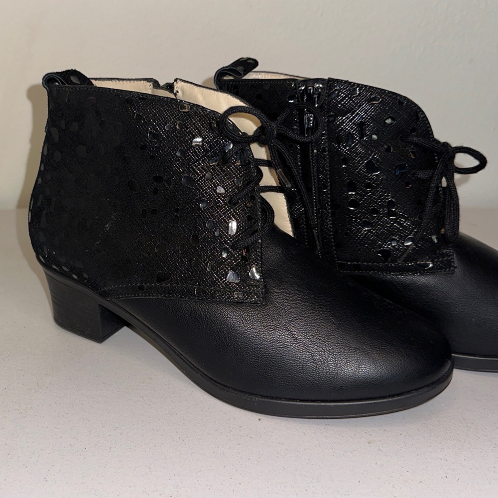 Elegant Black Women's Ankle Boots